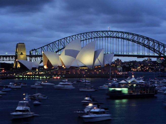 Segno meno per la Borsa di Sydney
