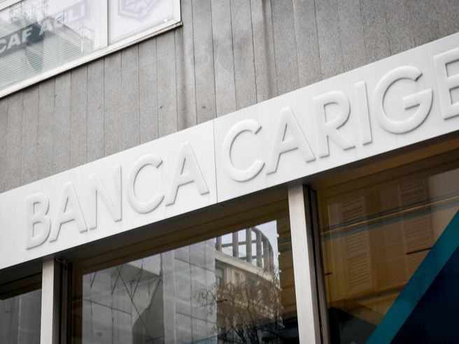 Banca Carige: Fitd discute appoggio al piano di Blackrock  (Reuters)