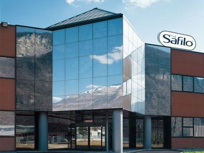 Safilo, accordo con sigle sindacali e comitato aziendale in Slovenia su chiusura sito di Ormoz