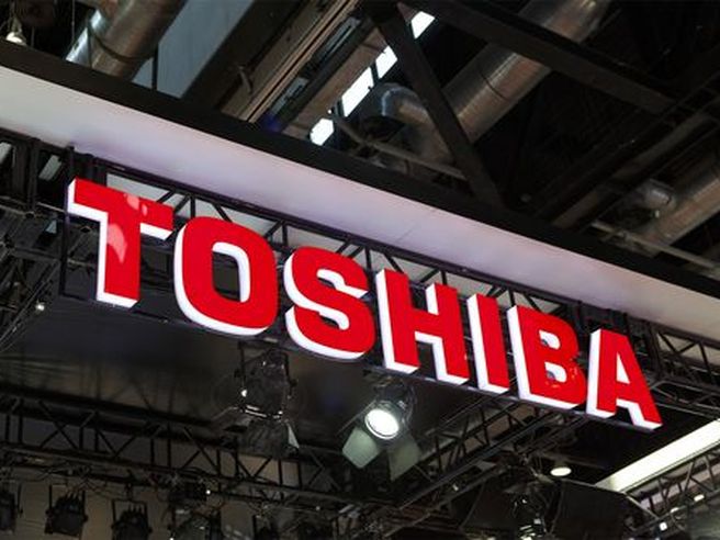 Borsa Tokyo chiude ingessata, ma è rally per Toshiba +4%. Seoul cede -1%, mercati guardano a shutdown Usa