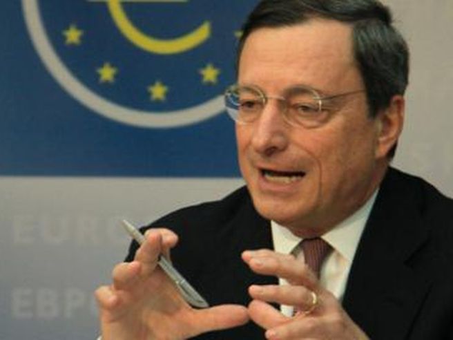 Bce: avanti fino a target inflazione al 2%, estendere attuali politiche monetarie se necessario