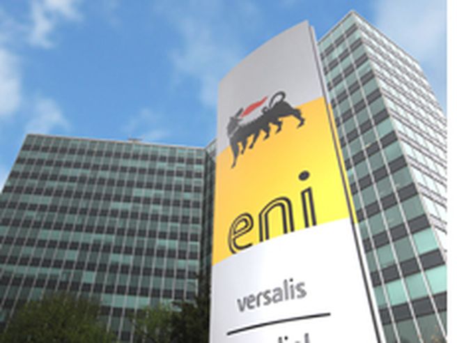 Versalis (Eni): sigla partnership tecnologica nel campo delle resine idrocarburiche per rilancio sito Priolo