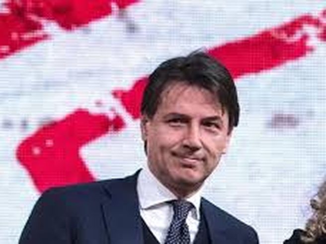 Legge di bilancio, Conte: in autunno reddito cittadinanza e riforma fisco. In arrivo sintesi finale su Tav e Tap