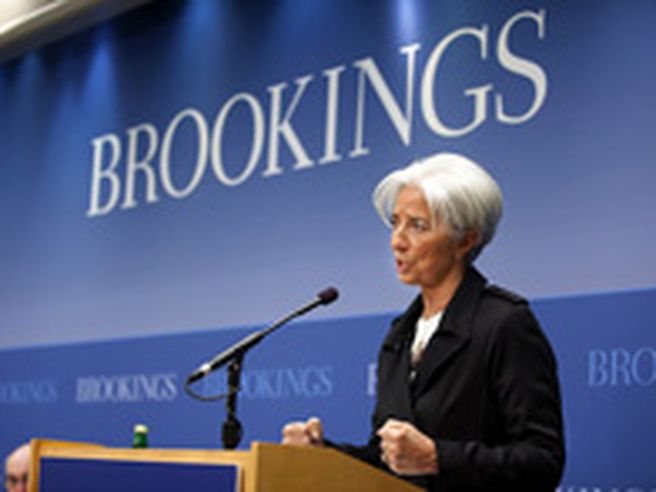 Lagarde (Fmi): per Bce c’è spazio per tagliare ulteriormente i tassi