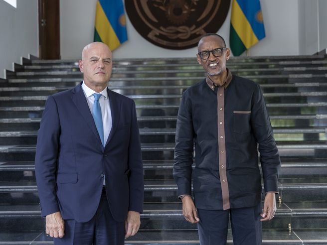 Eni: a.d. Descalzi incontra presidente del Ruanda Paul Kagame