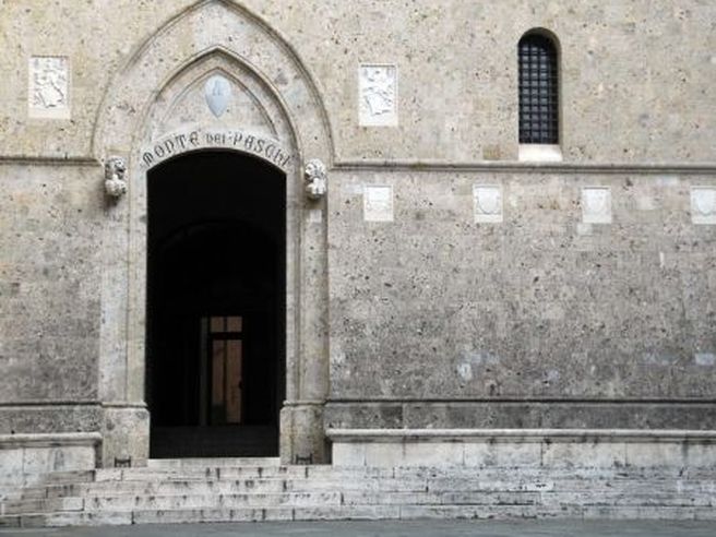 Mps nuovamente sospesa a quasi -10%, pesano richieste Bce su Npl