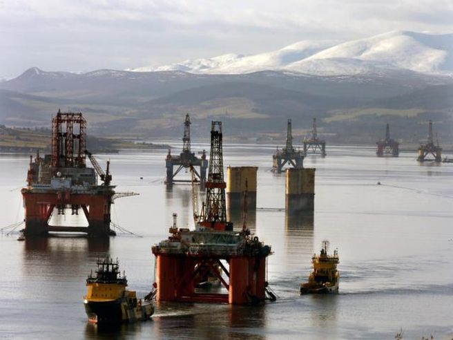 Petrolio: Arabia e Russia annunciano proroga tagli ouput. Ma occhio a scommesse bullish