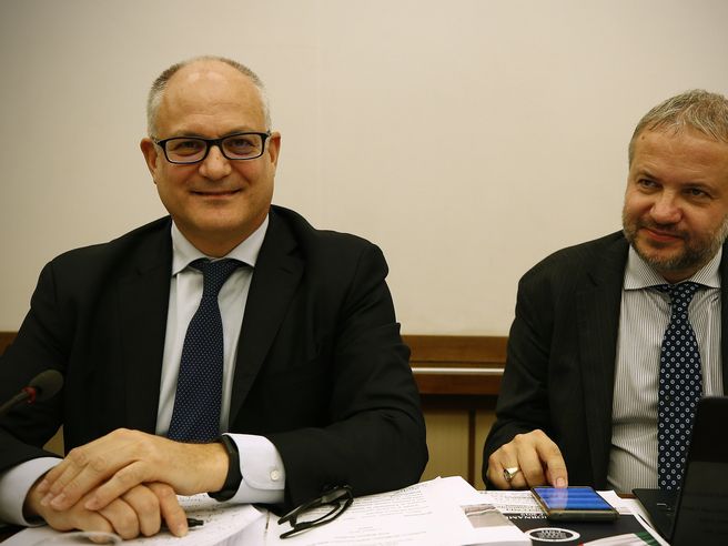 Mef: nessun superpotere al ministro Gualteri su riparto risorse per emergenza Covid-19
