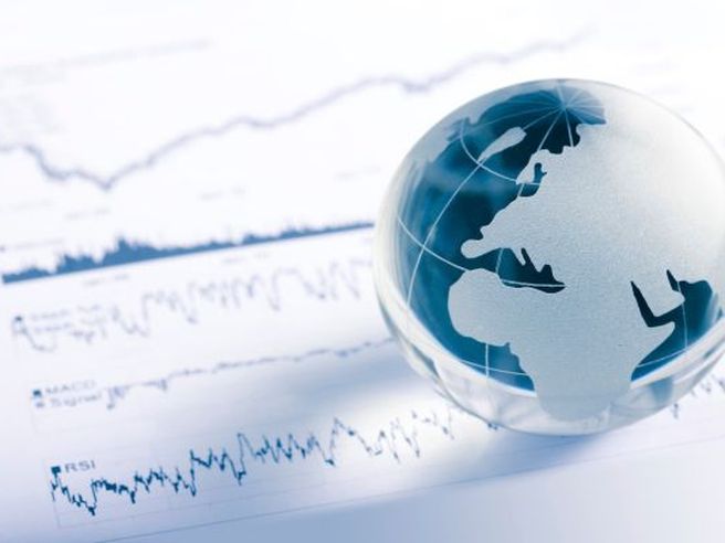 EY: eurozona, prevista una crescita del Pil a +1,8% tra 2016 e 2017