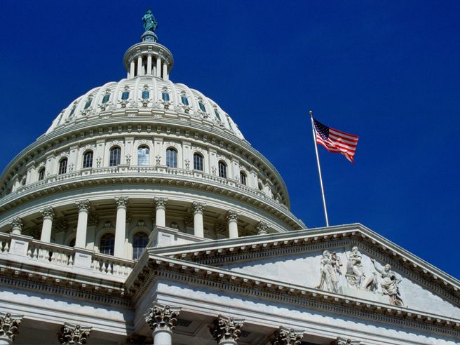 Usa: Senato approva piano oltre $200 miliardi per rafforzare competizione contro Cina