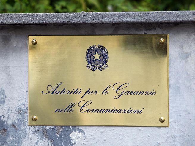 Federconsumatori, più poteri ad AGCOM dopo sanzioni a TIM e WindTre