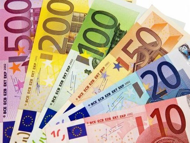 Lavoro: Istat, retribuzioni contrattuali ad ottobre +0,2% mensile, +1,4% annuo