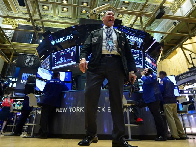Wall Street: focus rimane su tetto debito Usa. Il trend di DJ, Nasdaq e S&P 500 a maggio