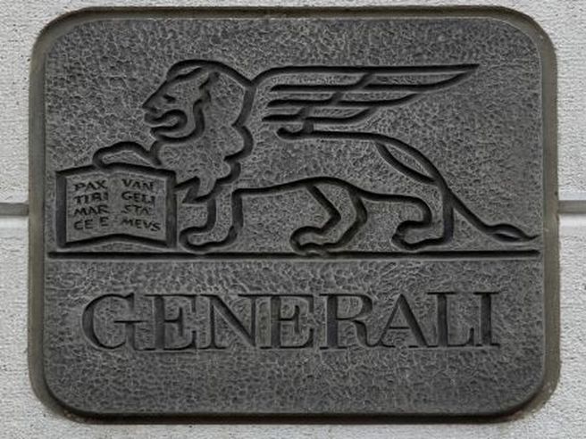 Generali: titolo ancora debole in Borsa, restano rumors su possibile uscita da EuroStoxx 50