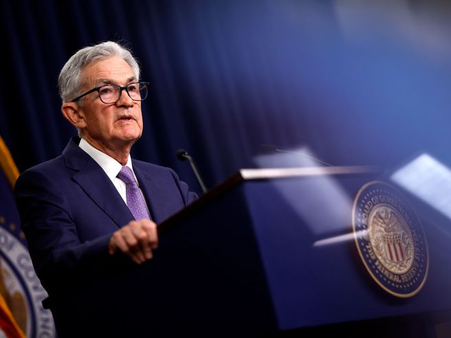 Tassi Fed fermi e Powell attendista. Focus su dot plot e nuove stime