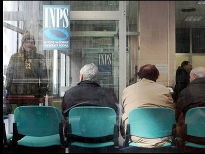 Pensioni: Istat, spesa nel 2011 salita del 2,9% annuo