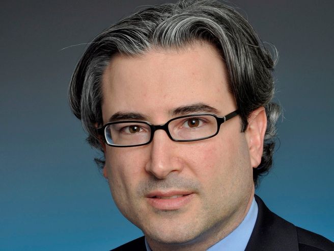 PGIM Fixed Income nomina Tom Porcelli Chief U.S. Economist