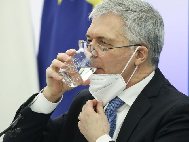 Bozza Def: governo rivede al ribasso stime PIL
