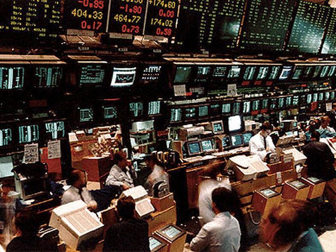 Wall Street: finanziari in rialzo in attesa dei risultati degli stress test