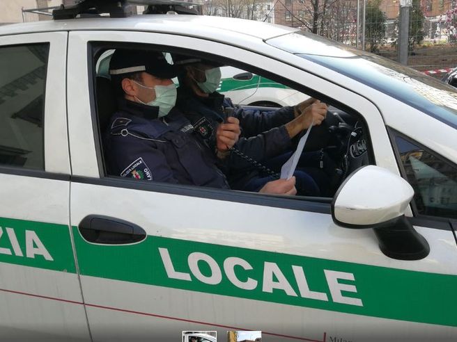 A Milano cresce alert Covid-19: Comune dispone dissuasione vocale per non far uscire di casa