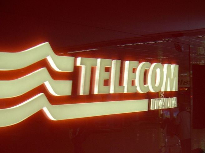 Telecom Italia: Equita vede un’ulteriore svalutazione di Telco, in rosso il titolo
