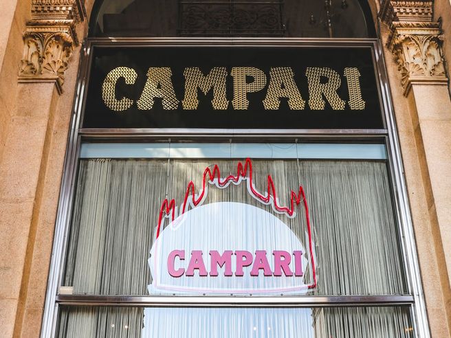 Campari crolla, vendite 1Q e guidance deludenti