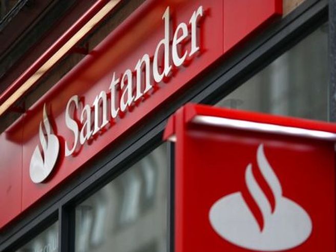 Santander: titolo precipita in avvio a Madrid (-10%) in scia annuncio maxi aumento capitale