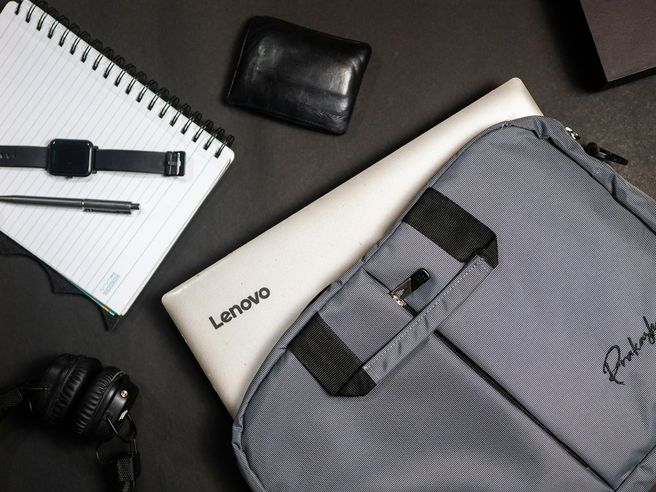 Lenovo, fatturato in aumento del 15% e utile in calo del 5%