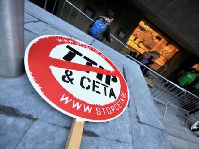 TTIP: la Francia vuole fermare i negoziati, a settembre la richiesta formale