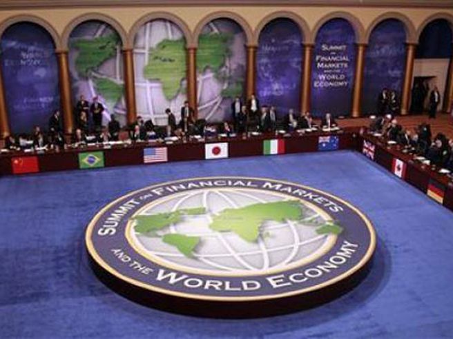 Cautela tra gli investitori in attesa del G20, il QE2 della Fed fa ancora discutere