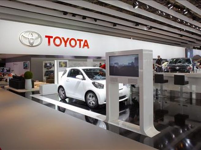 Toyota: richiamo di 1,9 milioni di Prius per problemi al software, 5.800 in Italia