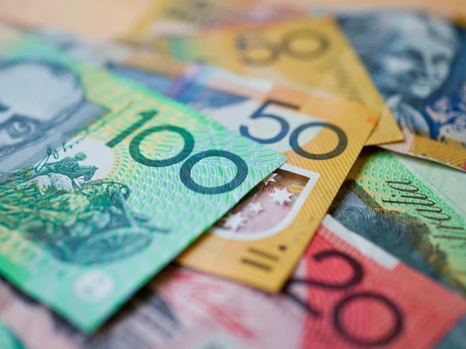 Aud/Usd sotto osservazione: crepe sul trend rialzista? Focus sulla divergenza ed i livelli chiave