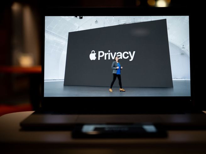 Wall Street, futures in recupero: Microsoft apprezza annuncio aumento dividendi, i nuovi iPhone non scaldano Apple