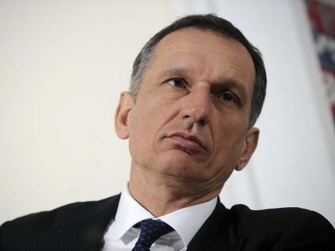 Telecom Italia: Recchi, no contatti con Orange. Sorpreso da dichiarazioni