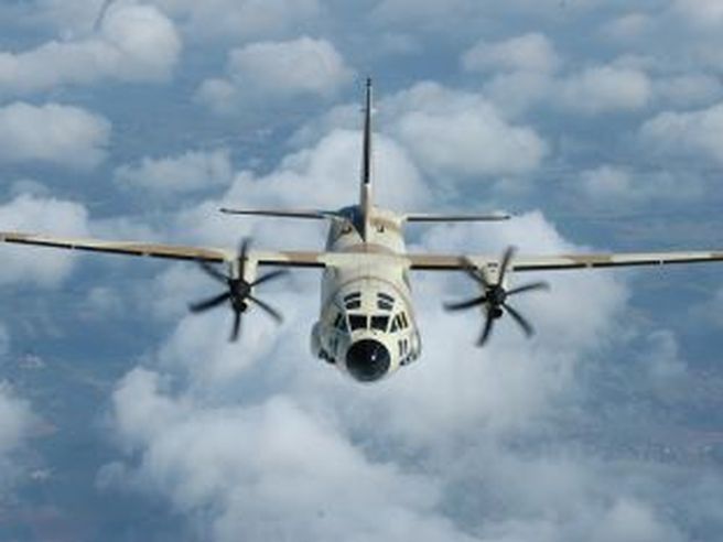 Finmeccanica: nuova commessa internazionale per l’aereo bimotore C-27j