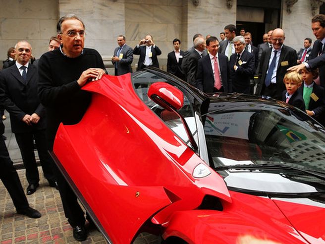 Completata la separazione tra Fca e Ferrari, oggi debutto della Rossa a Piazza Affari