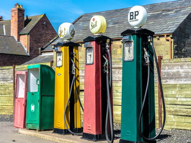 Stangata benzina: sovrapprezzo applicato costa 144 euro per automobilista (Federconsumatori)