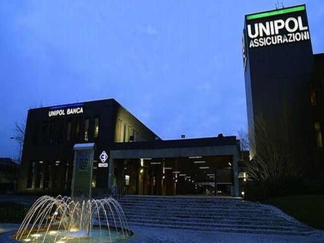 Unipol: ok da assemblea a conversione obbligatoria azioni privilegiate in ordinarie