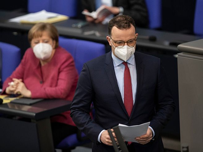 Frase shock del Ministro tedesco della Salute: ‘A fine inverno ci saranno solo vaccinati, guariti o morti’