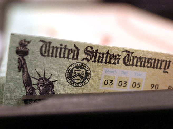 Wall Street affossata da paura tassi Fed. Rendimenti Treasuries a due anni a nuovo record dal 2007