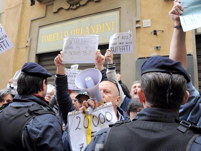 Ivass: crollo profitti per assicurazioni italiane, tutta colpa dei tassi Bce