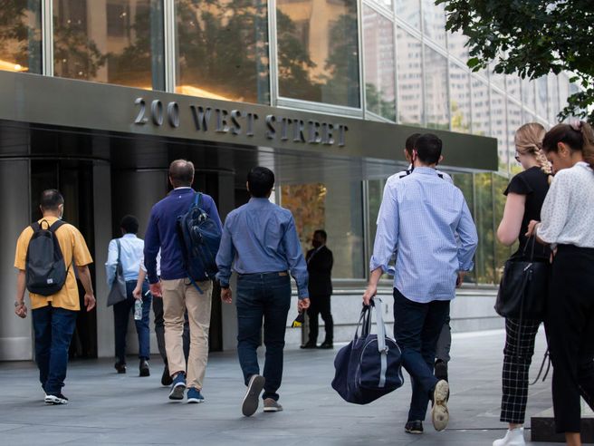 Goldman Sachs presenta i rischi sull’azionario nel 2022 tra melt-up, inflazione, banche centrali con pistola alla tempia