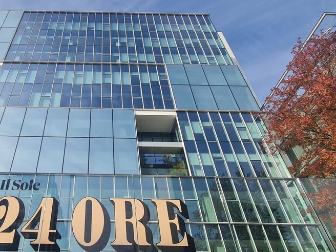 Gruppo Sole 24 Ore: utili calano a 4 mln nel 2025, migliora posiziona finanziaria netta
