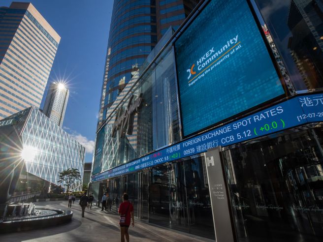 Borsa Hong Kong cede più del 2%, ai nuovi minimi 2023 dopo Pmi Cina. Giù anche Tokyo e futures Usa