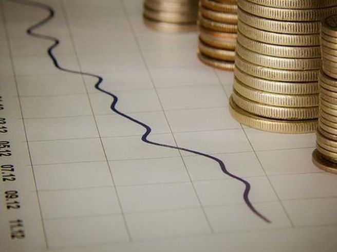 Borse europee proseguono la seduta in moderato ribasso