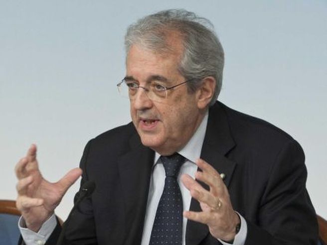 Saccomanni: ampi margini di taglio della spesa pubblica, condizione per ridurre le tasse