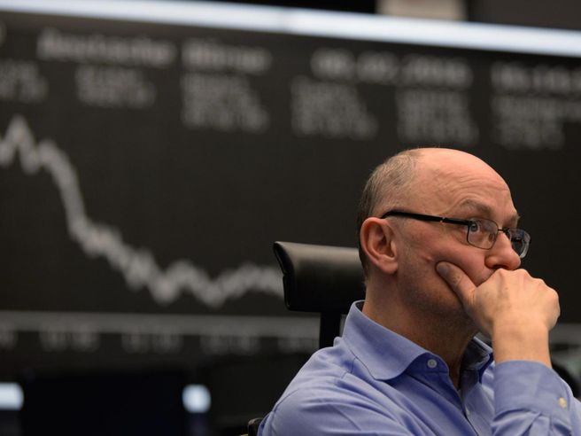 Borse europee in rosso, in serata la parola a Draghi e Weidmann