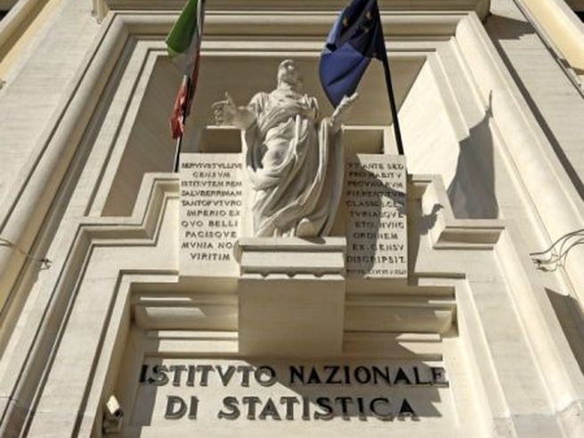 Istat prevede sostanziale stagnazione nel III trimestre, Pil -0,3% per il 2014