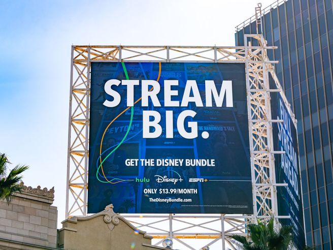 Disney in caduta libera a Wall Street post trimestrale, titolo affonda fino a -9%. Delusione abbonati Disney Plus