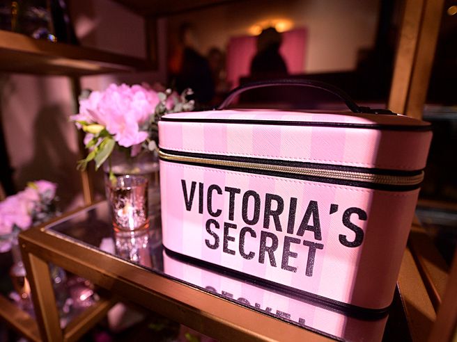 Marcolin accordo nell’eyewear con Victoria’s Secret